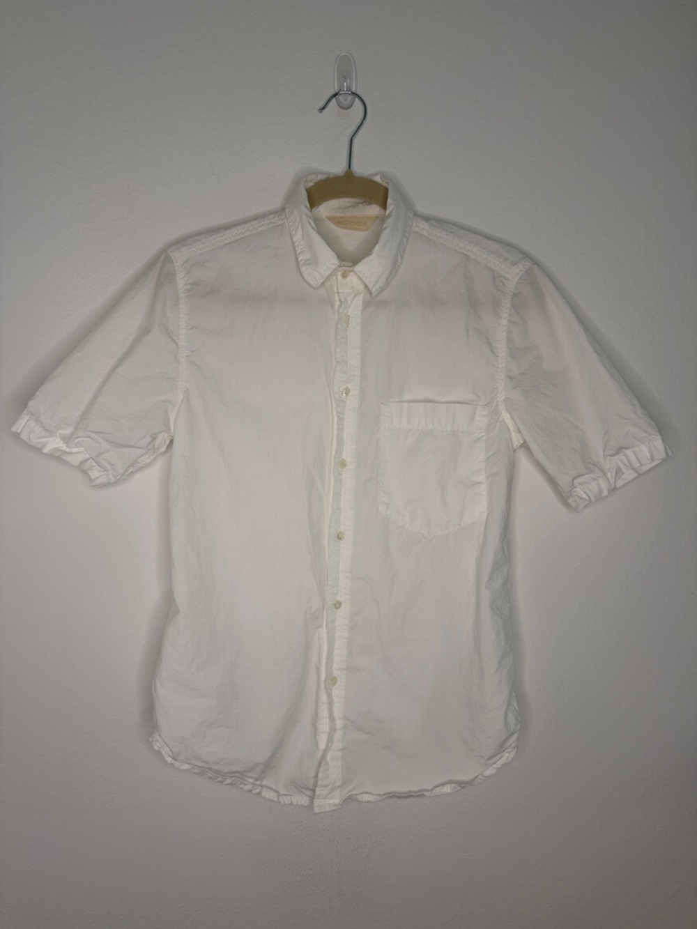 MOTHER White Short-Sleeve Button-Down Shirt